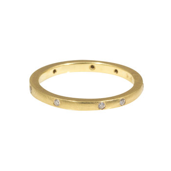 Architectural Band with 8 Random White Diamonds in 18k Yellow Gold