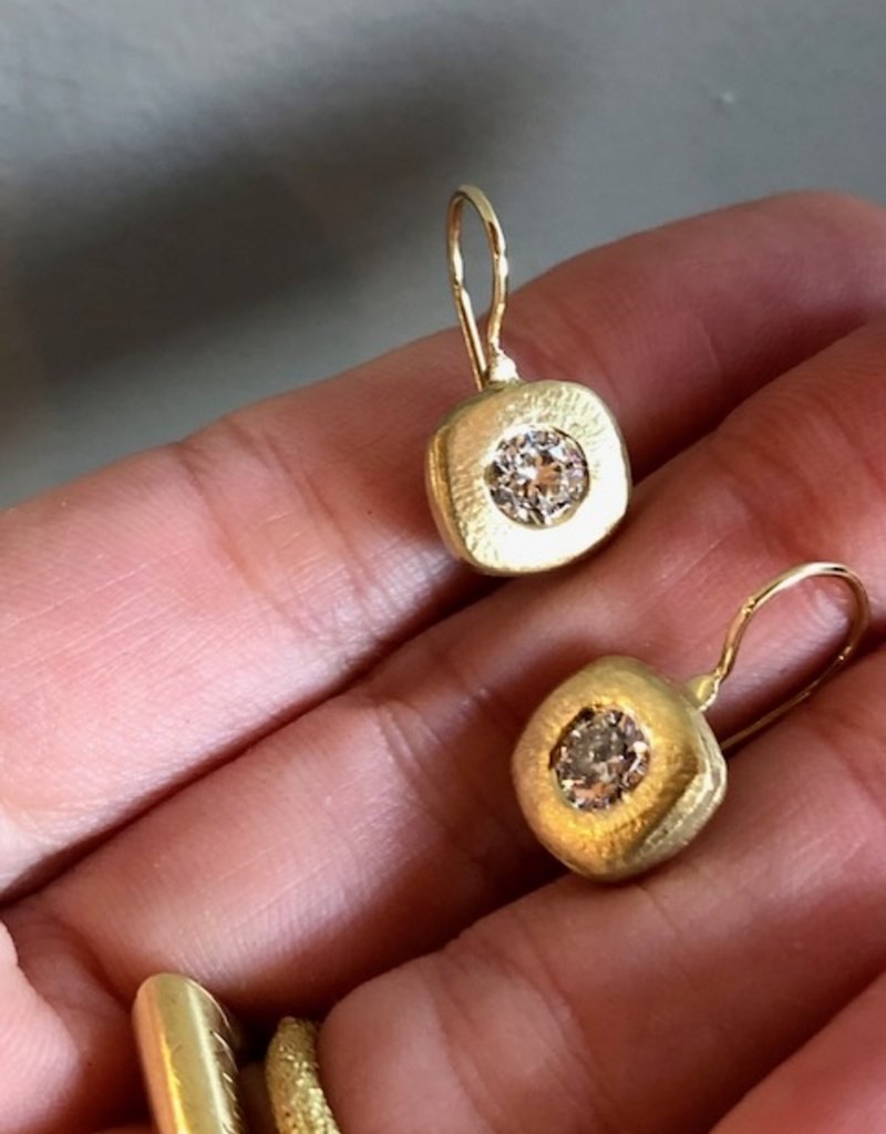 Tracy Conkle  18k Gold  Diamond Earrings