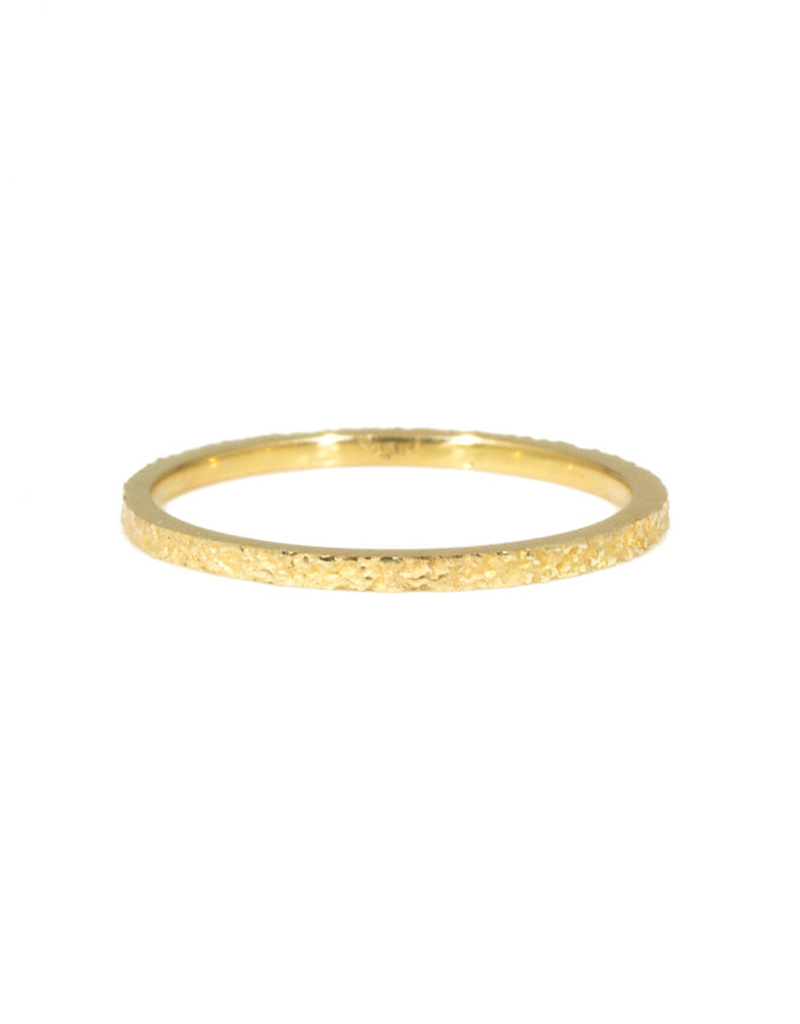 Slim Band in Sand-Textured 18k Yellow Gold