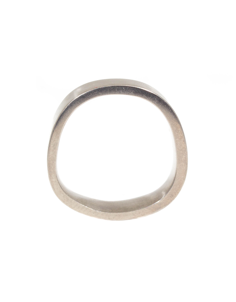 7mm Plain Finger-Shaped Band in Titanium