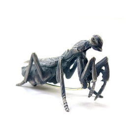 Praying Mantis Brooch in Silver