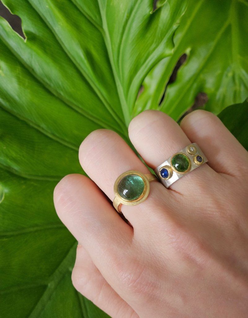 Big Sur Goldsmiths Round Green Tourmaline Cabochon Ring in 18k Gold with 22k Gold Bezel