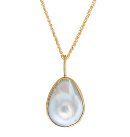 Large Dome Pearl Pendant in 18k Yellow Gold