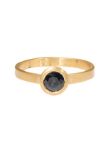 Marian Maurer Callista Ring with Round Dark Blue Sapphire in 18k Yellow Gold