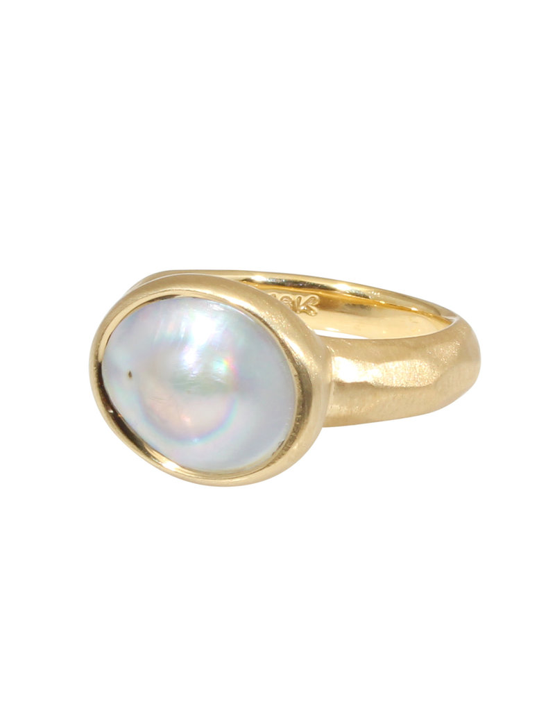 Oval Dome Pearl Ring in 18k Yellow Gold