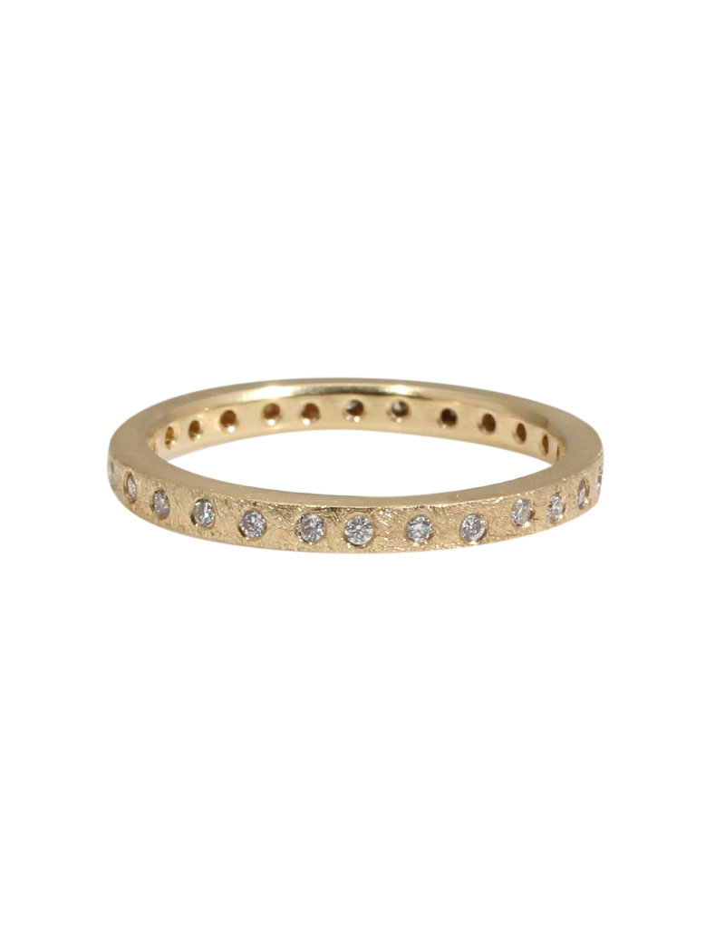 Eternity Band Brilliant Cut Diamonds in 18k Yellow Gold