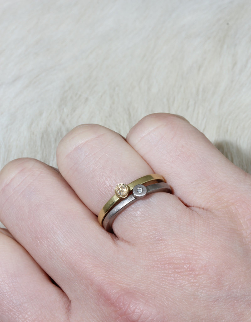 Stacking Dot Ring in 18k Palladium White Gold with White Diamond