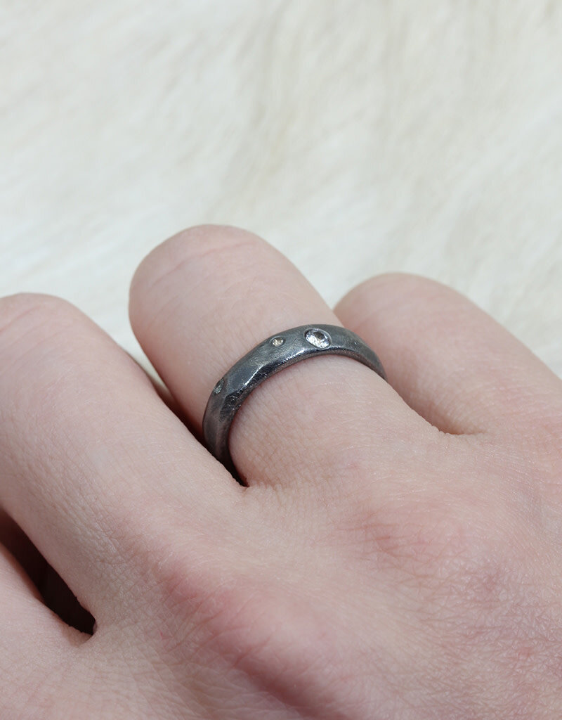 4mm Wide Facets Band in Oxidized Silver with White Sapphires