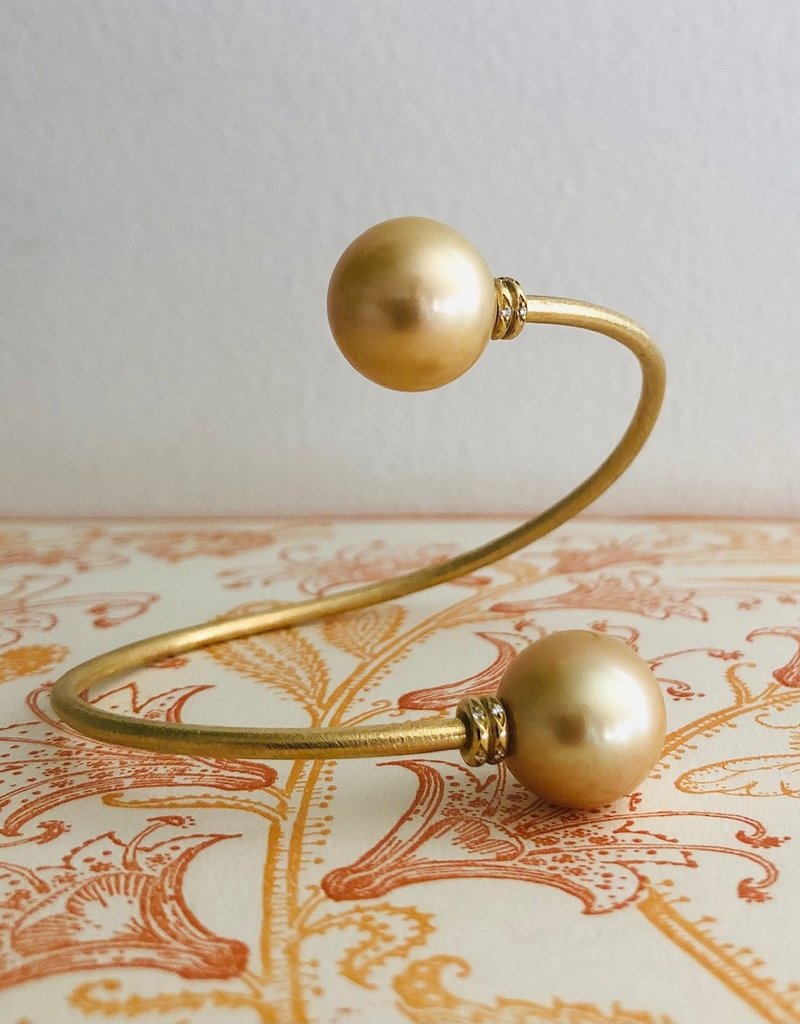 Tracy Conkle Golden Pearl, Diamond, 18k Gold Cuff Bracelet