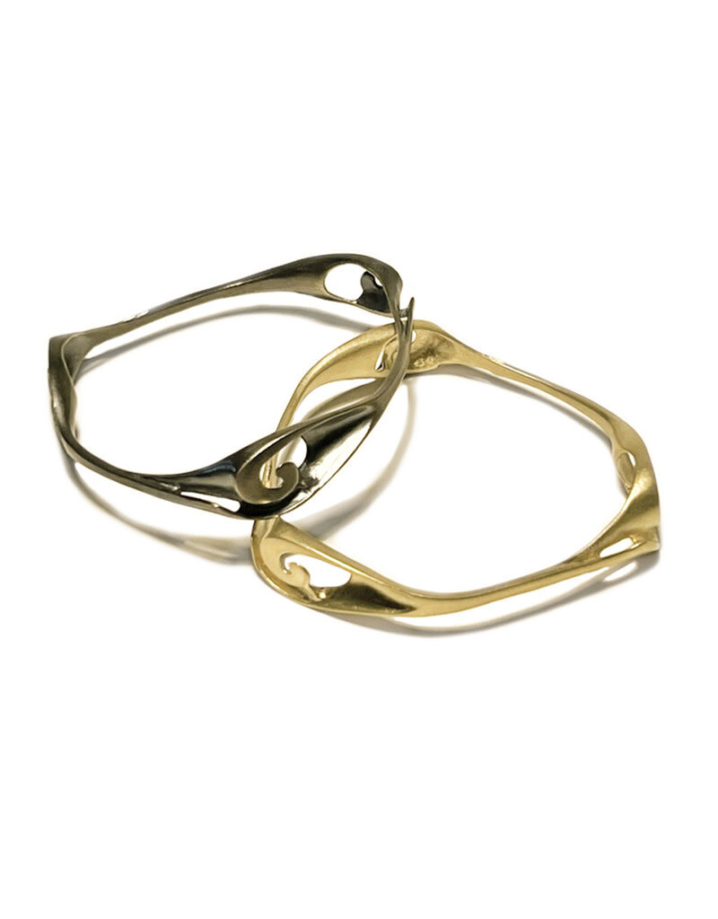 Tapered Slide Bangle in 10k Yellow Gold