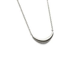 Olivia Shih Small Curve Necklace in Silver