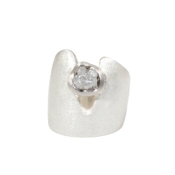 Textured Cuba Ring in Silver with Rough Grey Diamond in 18k Palladium White Gold