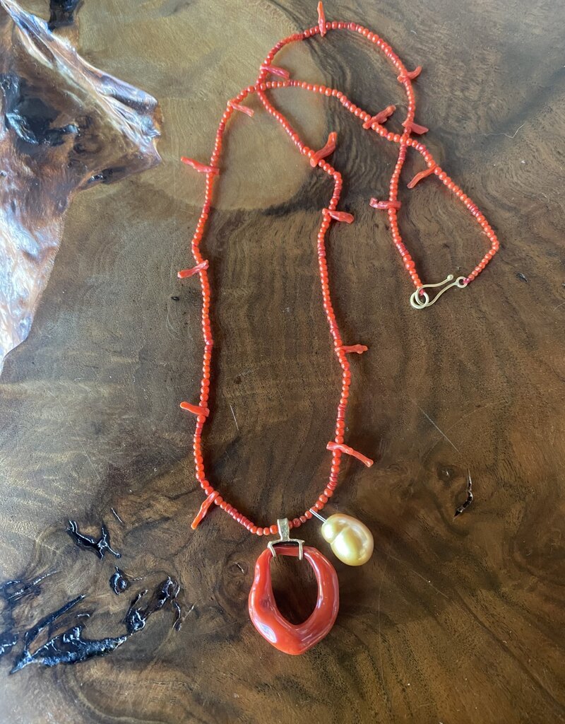 Coral Stick and Bead Necklace with Coral Ring an Golden Pearl Pendants in 18k Gold