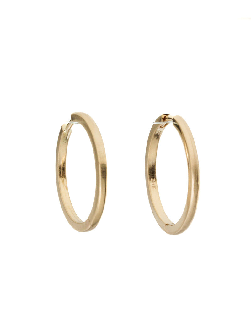 Hinged Hoop Earrings in 14k Gold - 20mm