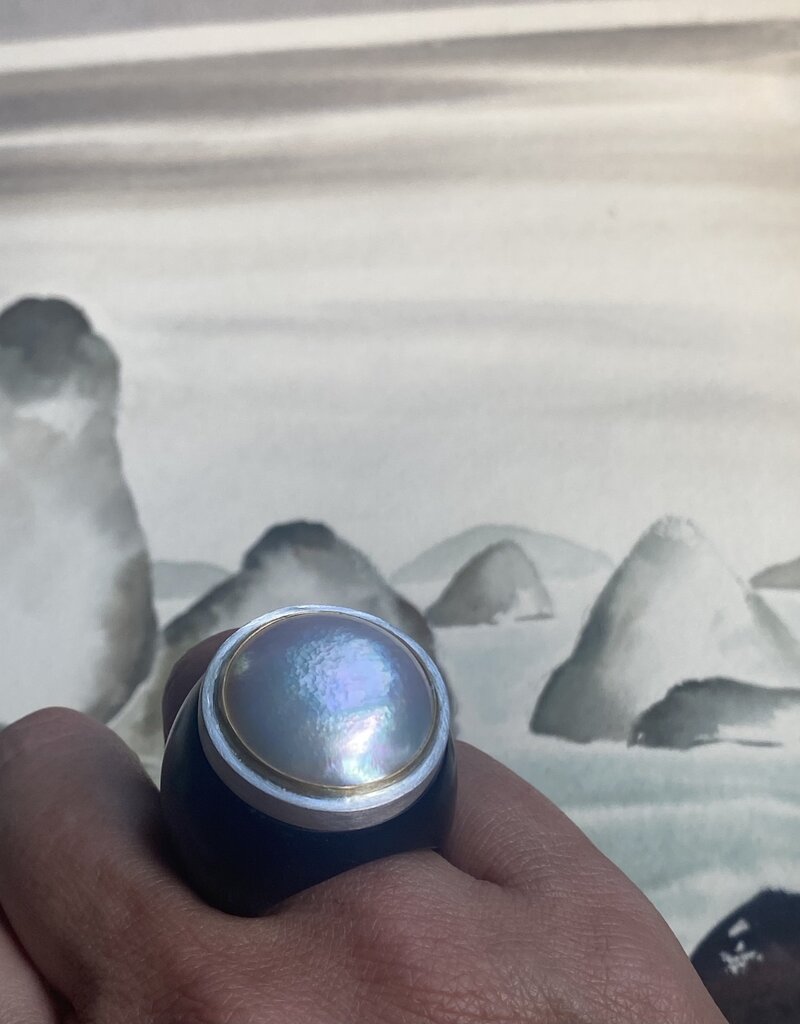Ovum Mabe Pearl Ring in Jet with Silver and 22k Gold