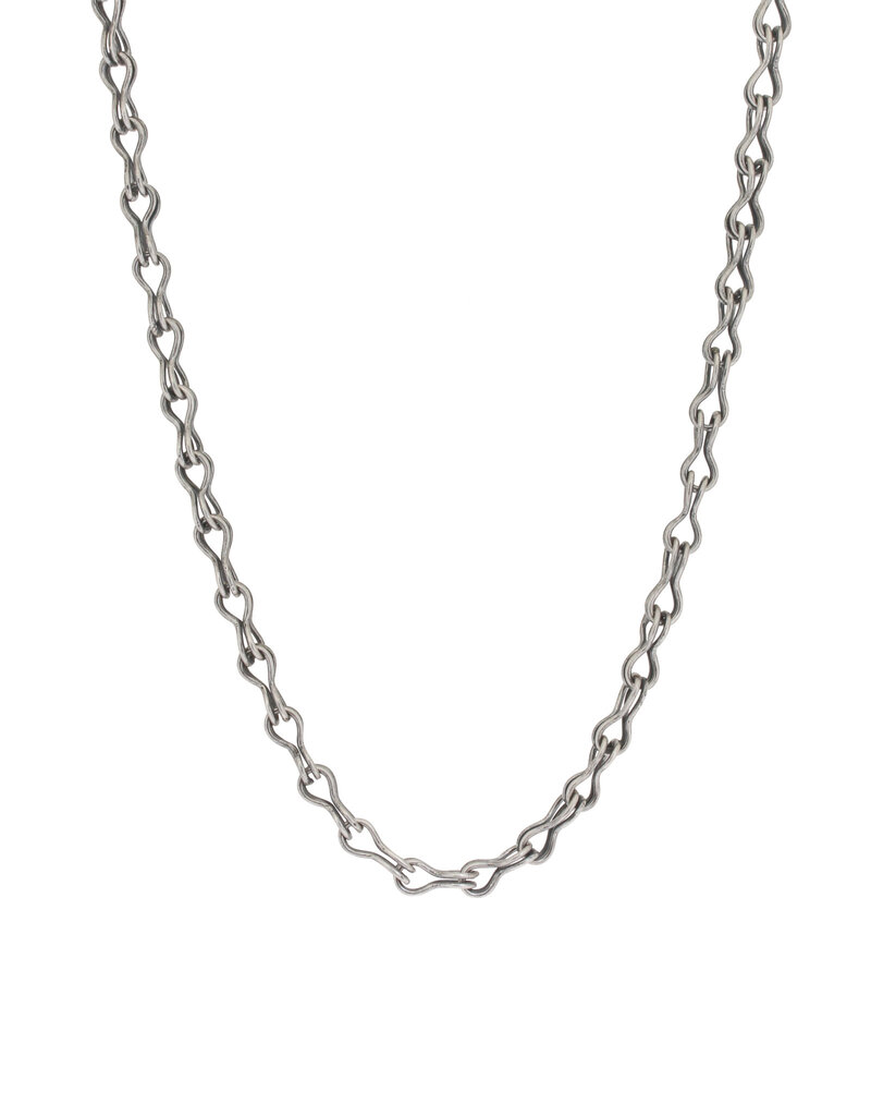 Double Link Figure Eight Chain in Oxidized Silver