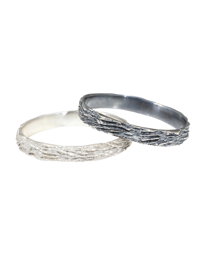 Kinoko Oval Bangle Bracelet in Oxidized Silver