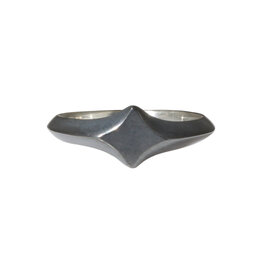 Alice Son Star Signet Ring in Oxidized Sterling Silver