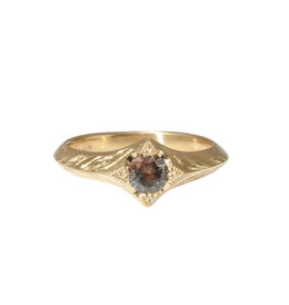 Alice Son Sapphire Star Ring in 18k Yellow Gold