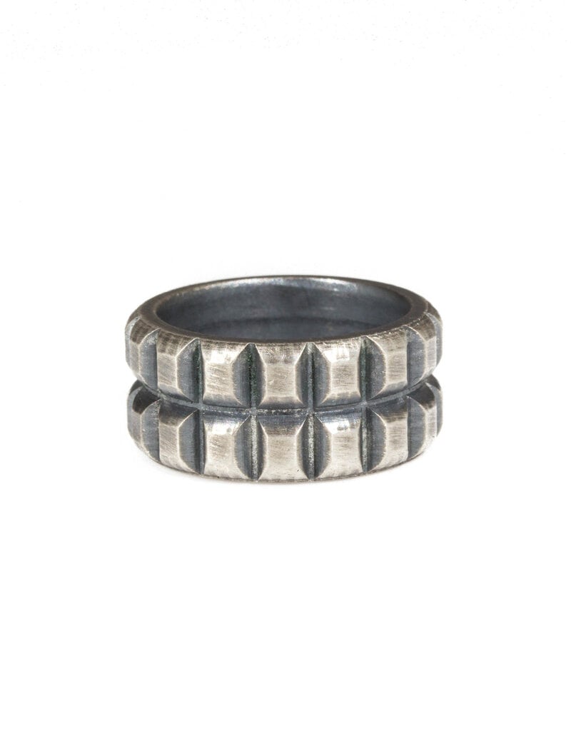Tank Tread Pen Ring in Oxidized Silver