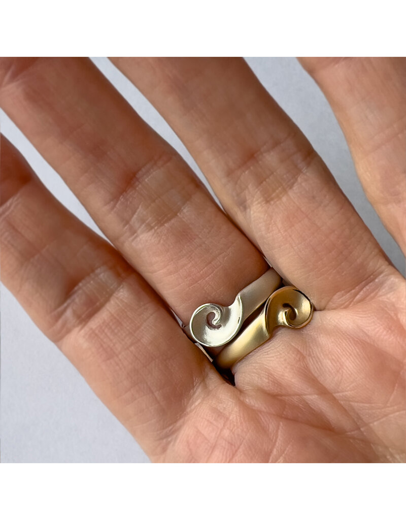 Slide Ring in 10k Gold