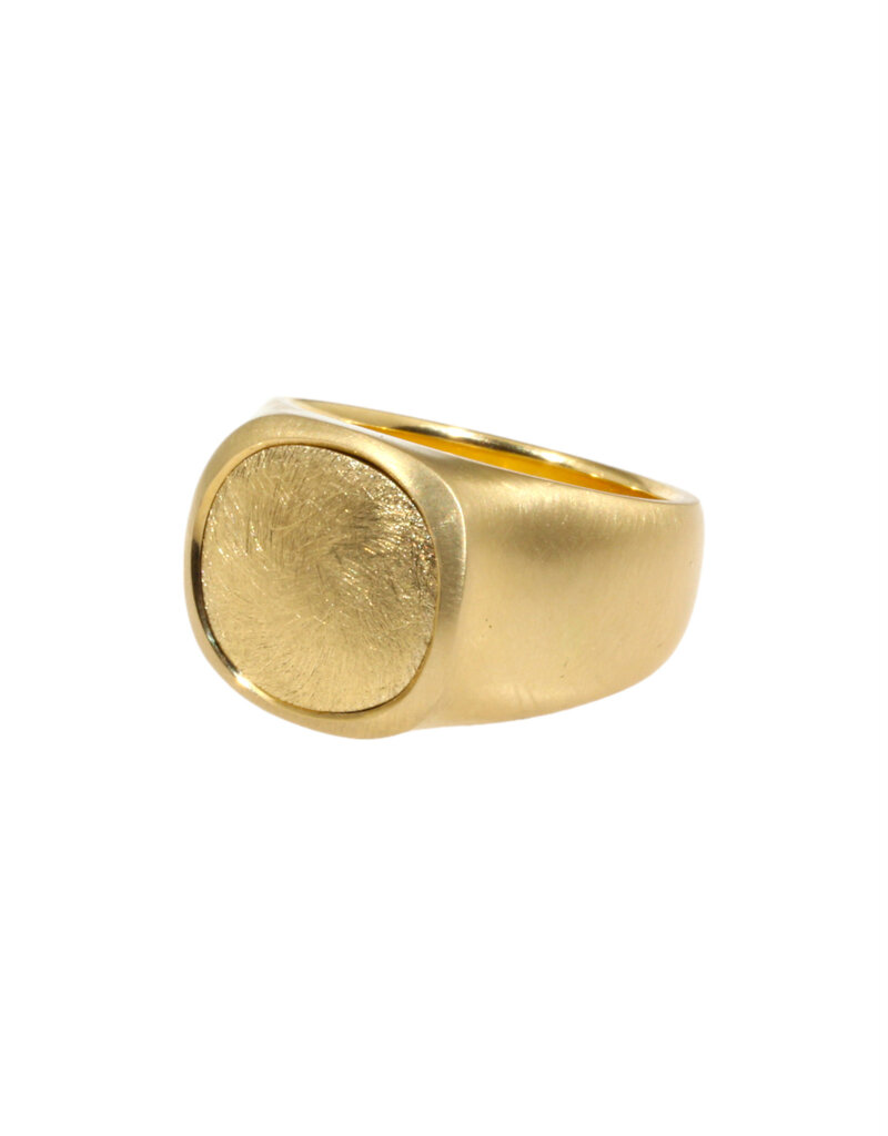 Signet Ring with Gold Plate in 18k Gold