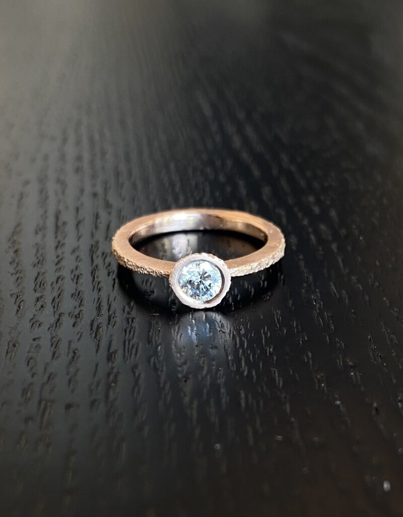 Salt & Pepper Diamond Solitaire in Sand-Textured 14k Rose Gold