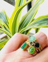 Anna Ring in 18k Yellow Gold with Green Sapphire