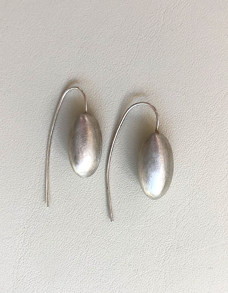 Matin Ovale Small Earrings in Brushed Silver