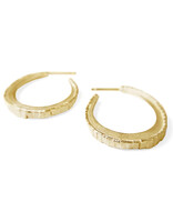 Oval Sugar Brick Horizontal Hoops in 18k Gold