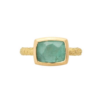 Rosecut Emerald Ring in Sand-Textured 18k Yellow Gold