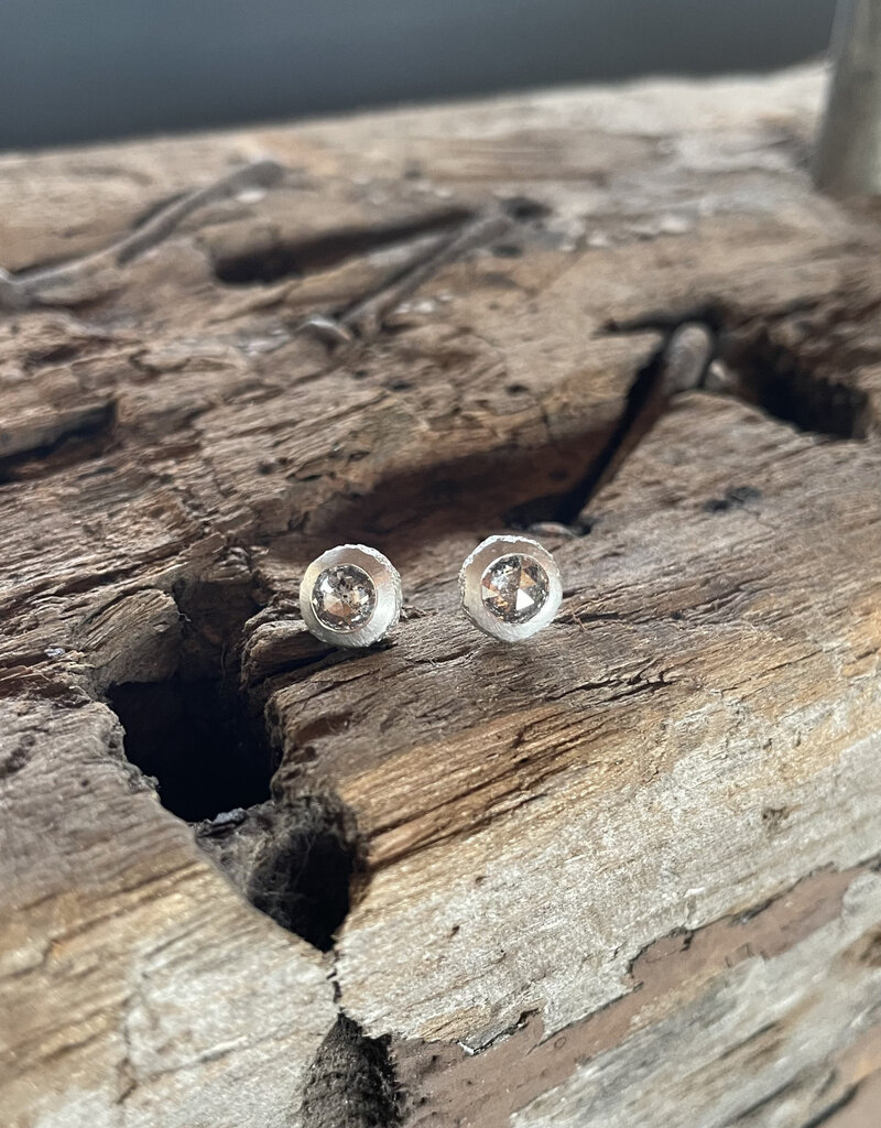 Salt & Pepper Diamond Post Earrings in Sand-Textured Platinum