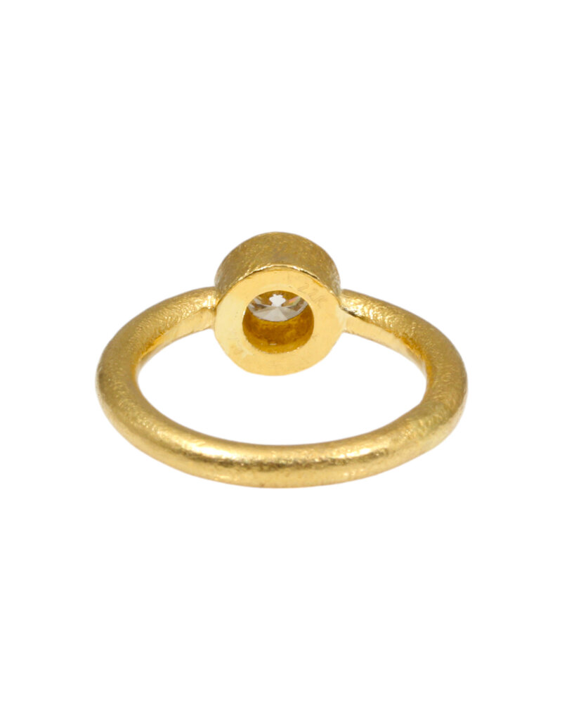Estate Textured Round White Brilliant Diamond Ring in 22k
