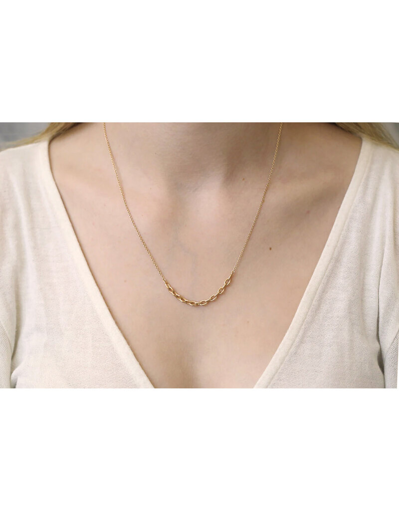 Tura Sugden Gold Link Novella Pendant Necklace in 18k Yellow Gold