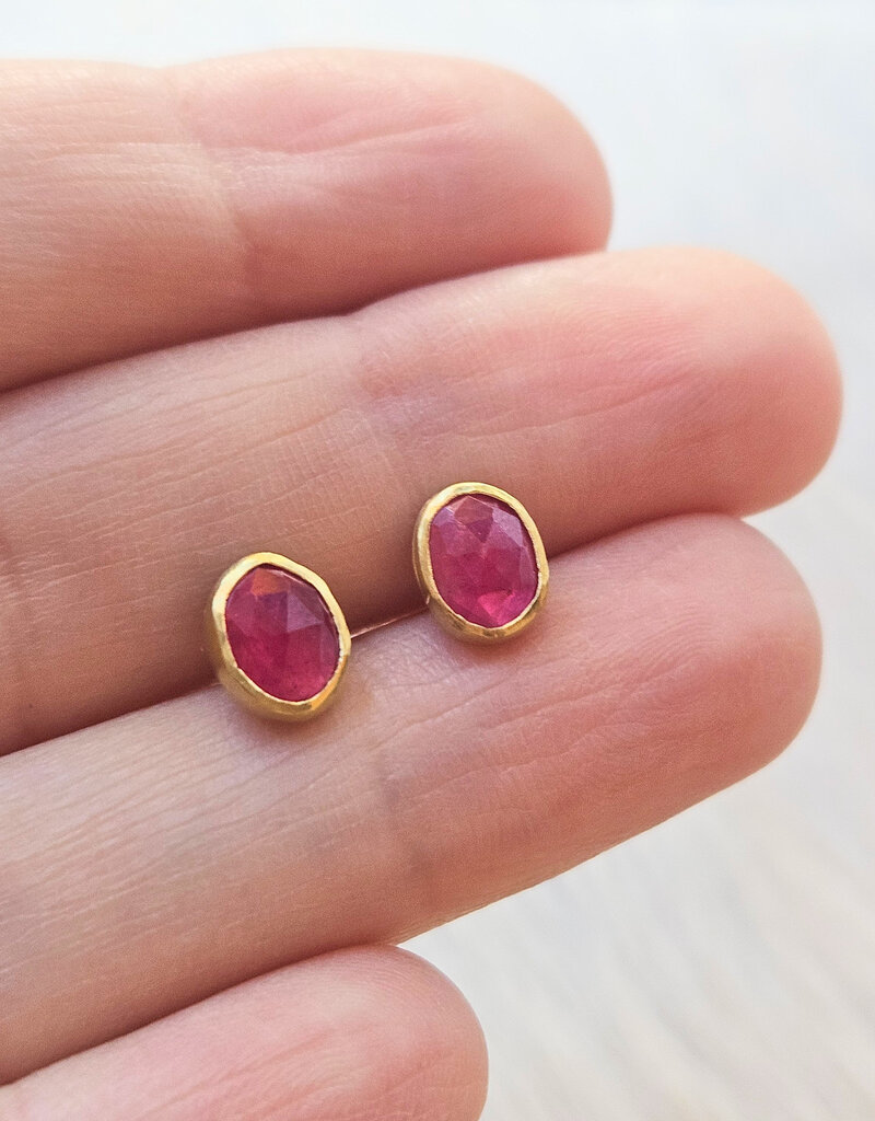 Rose Cut Ruby Post Earrings in 22k Gold