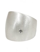 Cuba Round Ring with White Sapphire in Silver
