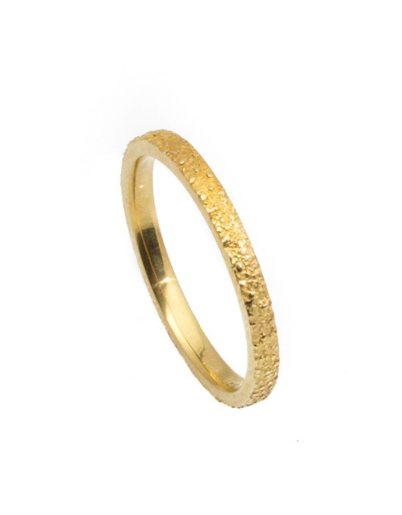 2mm Rounded Sand Band in 18k Yellow Gold