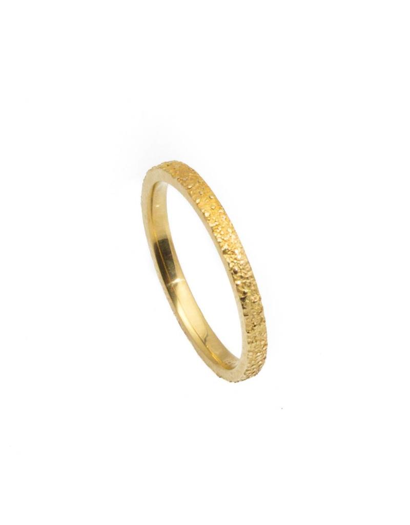 Rounded Slim Sand Band in 18k Yellow Gold - Shibumi Gallery