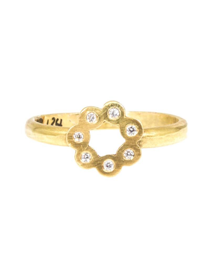 Flower Ring in 18k Yellow Gold with Diamonds