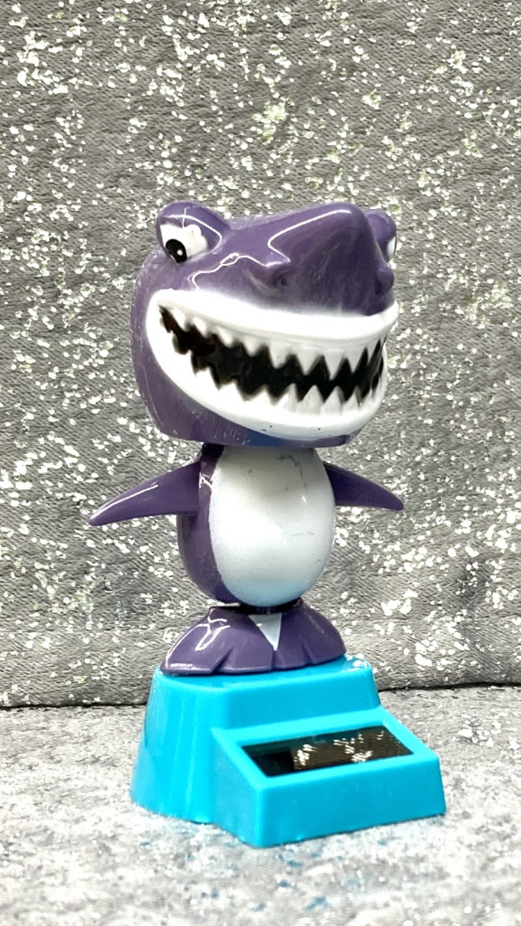 dk Hawaiian Collections Jiggler Shark Solar