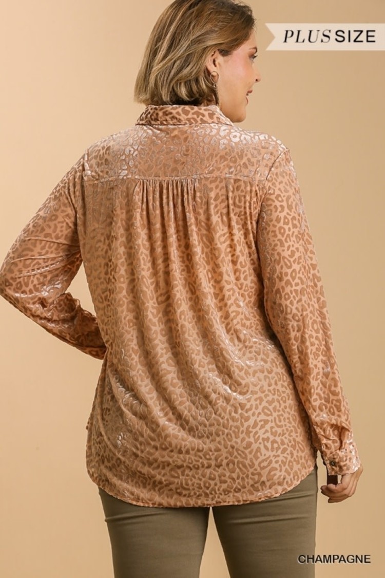 Umgee Velvet Button-Up Top