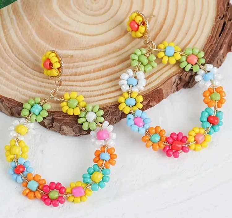 Daisy O-Shape Earrings