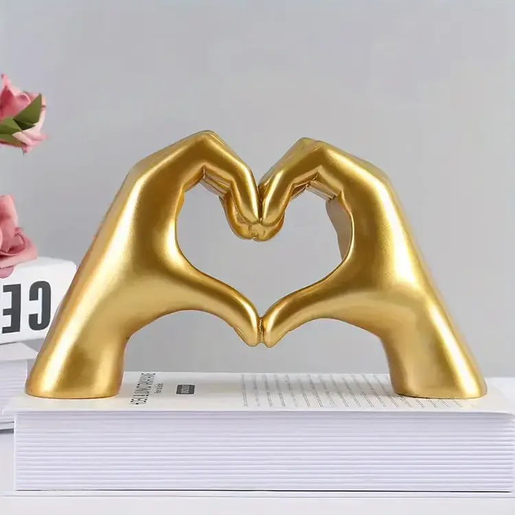 Taylor/Heart Hands  Decoration Golden 5.9"