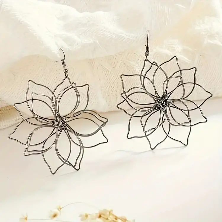 Hollow Flower Dangle Earrings