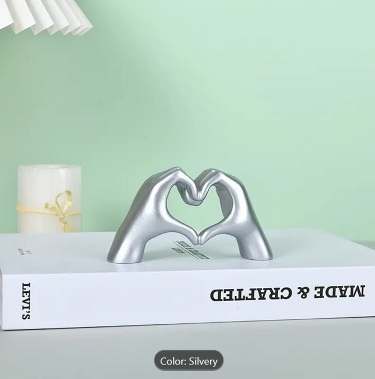 Mini Taylor Heart Hands Silver 2.6"