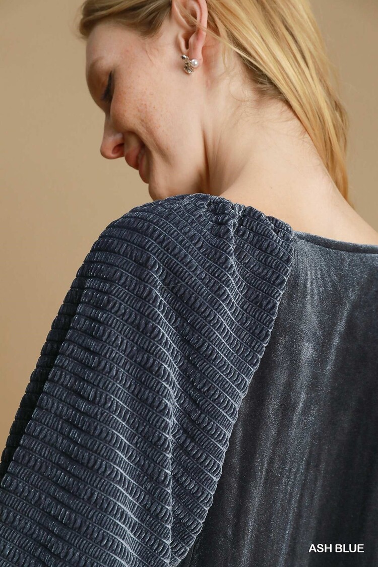 Umgee Textured Velvet Sleeved Top