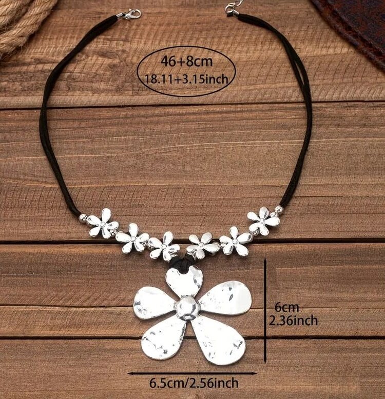 Boho Flower Necklace