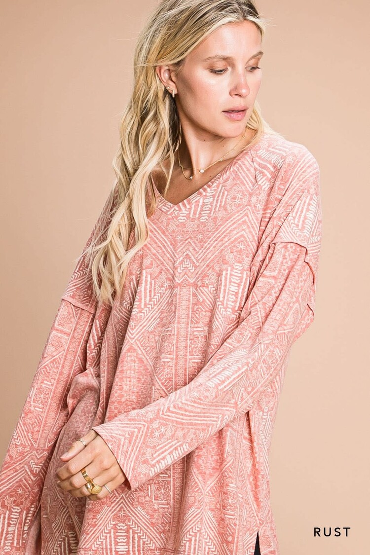 Printed V-Neck Long Sleeve Knit Top