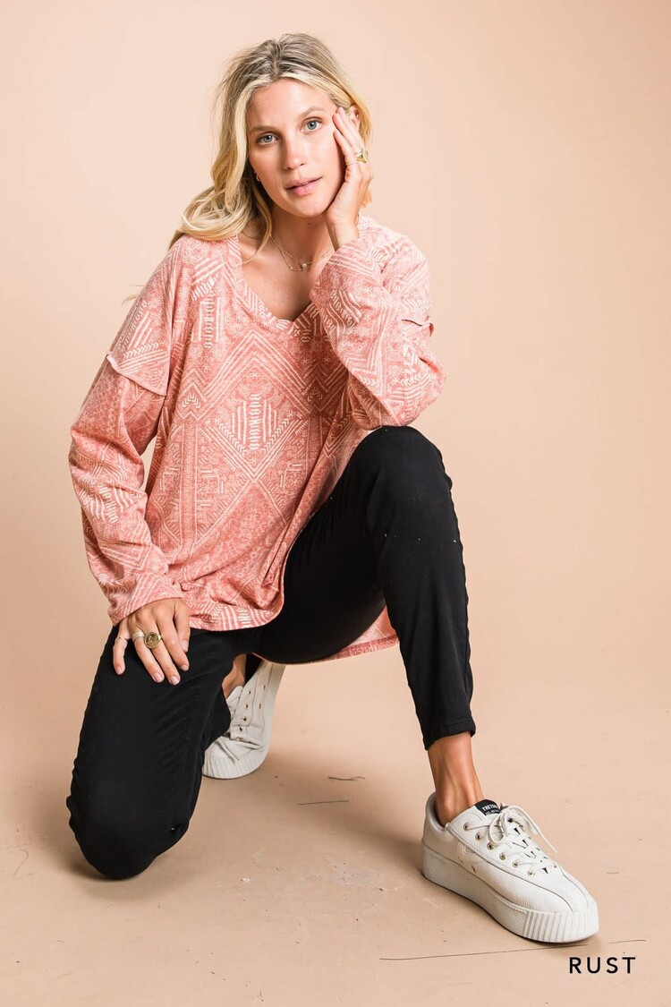 Printed V-Neck Long Sleeve Knit Top