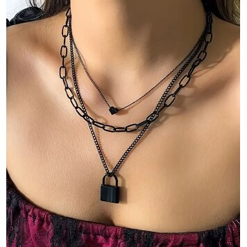 Black lock heart Necklace